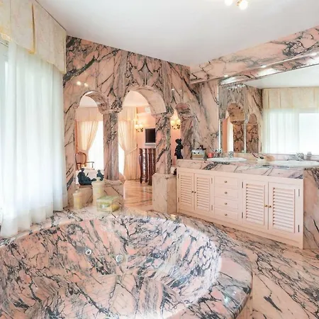 Bel-air. Lujo. Villa *